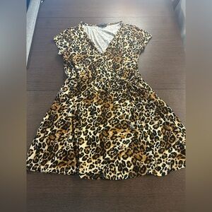 VIBE Sportswear Leopard Print Wrap-Style Mini Dress V-Neck Size 2X Run Small